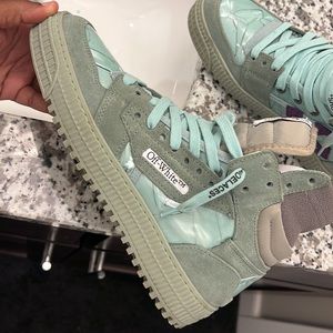 Mens Size 6 (39) Off-White sneakers. Original price $695. Lightly worn